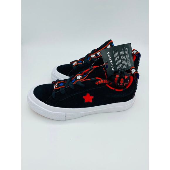 NEW IN ORIGINAL BOX! Converse x Hello Kitty One Star OX 13 Child - Picture 2 of 3